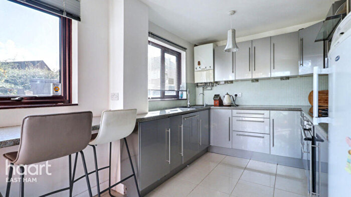 3 Bedroom Semi-Detached House For Sale In Gautrey Square, London, E6