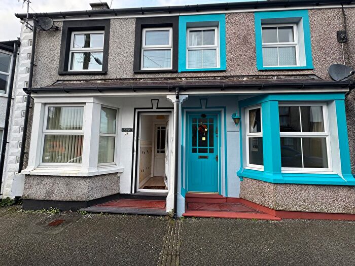 2 Bedroom Terraced House To Rent In Bethesda Street, Amlwch, LL68