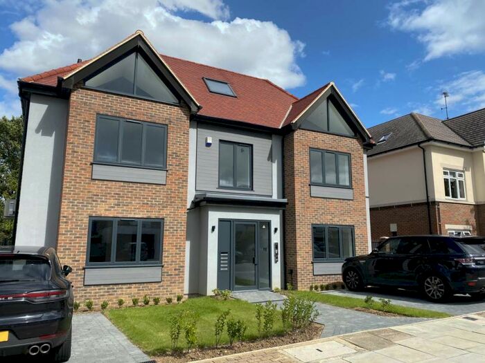 3 Bedroom Flat To Rent In Draycott Avenue, Harrow, HA3