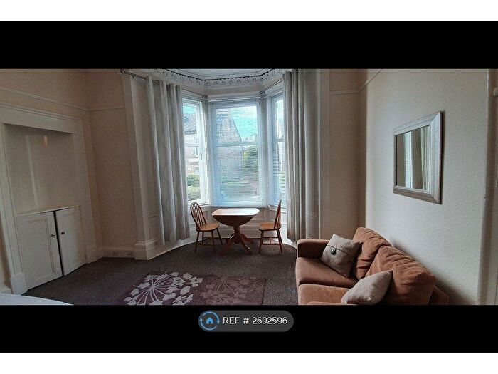 Studio To Rent In Cathkin Road, Glasgow, G42