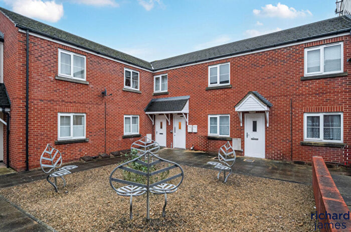 1 Bedroom Flat For Sale In Whitney Street, Swindon, SN1