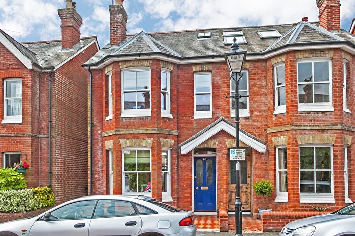 4 Bedroom Semi-Detached House To Rent In Monks Road, Winchester, SO23