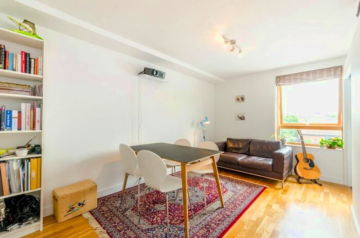 1 Bedroom Flat To Rent In St Pancras Way, King's Cross, London, NW1