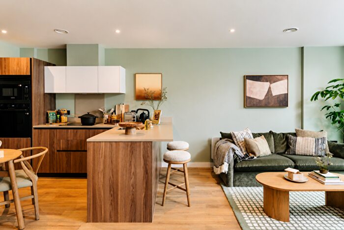 1 Bedroom Apartment For Sale In Prospect Road, St. Albans, AL1