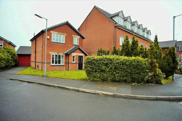 3 Bedroom Detached House To Rent In Shillingford Road, Farnworth, Farnworth, BL4