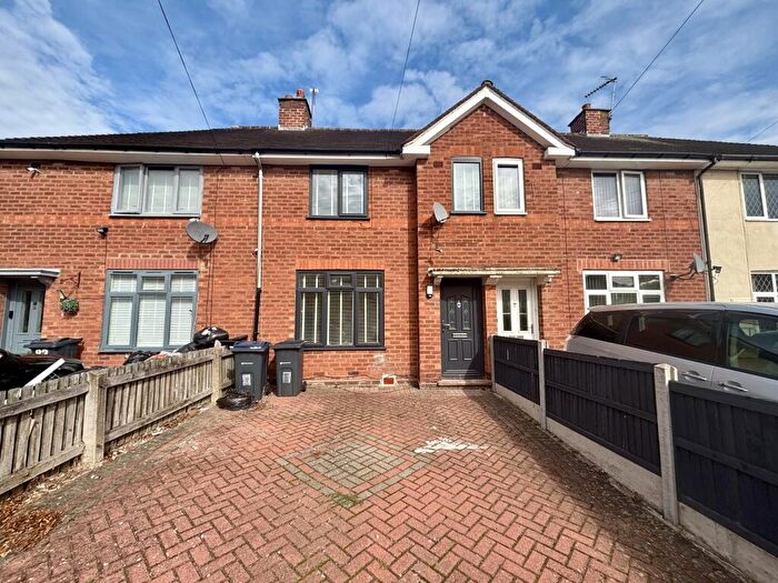 2 Bedroom House To Rent In Oakcroft Road, Billesley, B13