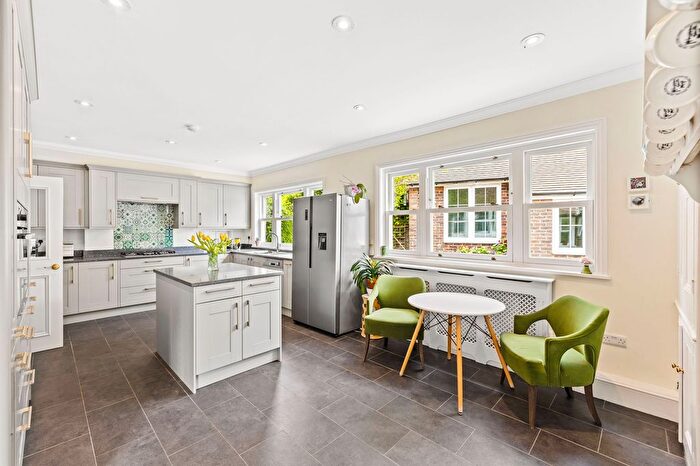 6 Bedroom Detached House For Sale In Hammerwood Road, Ashurst Wood, RH19