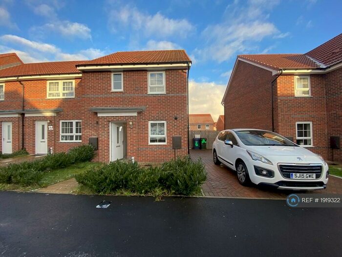 3 Bedroom Semi-Detached House To Rent In Elder Grove, Newcastle Upon Tyne, NE5