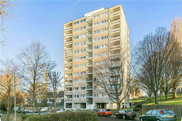 1 Bedroom Flat To Rent In Ellisfield Drive, Roehampton, SW15