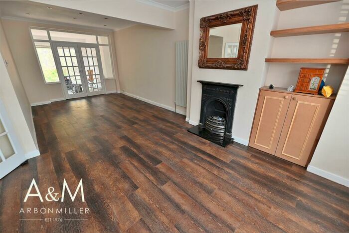 3 Bedroom Terraced House To Rent In Springfield Drive, Newbury Park, IG2