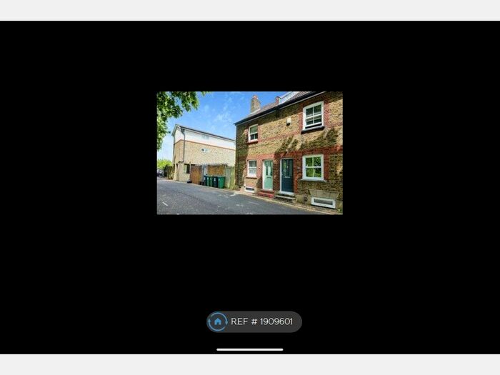 2 Bedroom End Of Terrace House To Rent In Watford Field Road, Watford, WD18