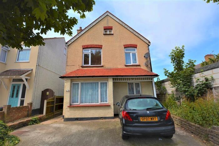 2 Bedroom Flat To Rent In Seaforth Grove, Southend-On-Sea, SS2