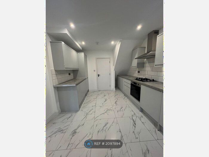 4 Bedroom Semi-Detached House To Rent In Chester Road, Loughton, IG10