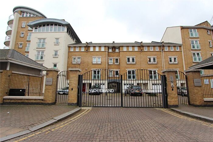 2 Bedroom Apartment To Rent In Woodland Crescent, Canada Water, London, SE16