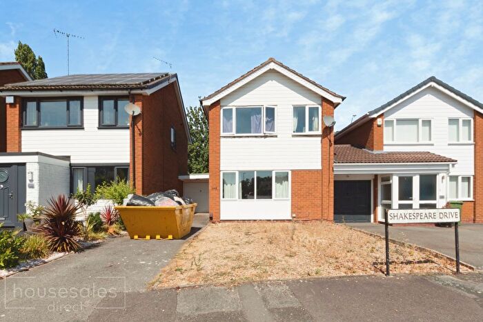 3 Bedroom Detached House For Sale In Shakespeare Drive, Kidderminster, DY10