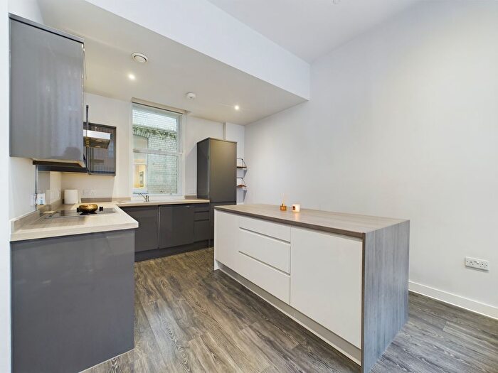 2 Bedroom Flat To Rent In Edmund Street, City Centre, Liverpool, L3