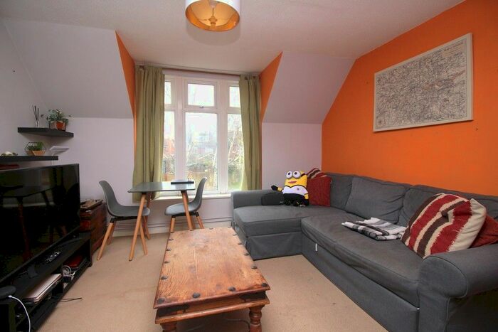 1 Bedroom Flat To Rent In Newgate Close, St.Albans, AL4