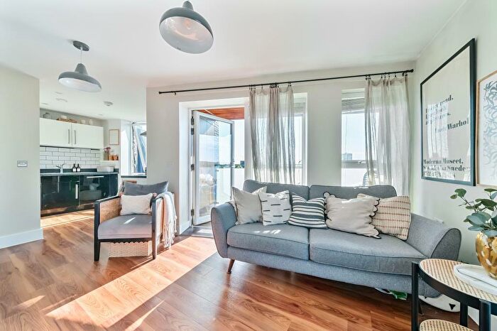 1 Bedroom Apartment To Rent In Loudoun Road, St Johns Wood, NW8