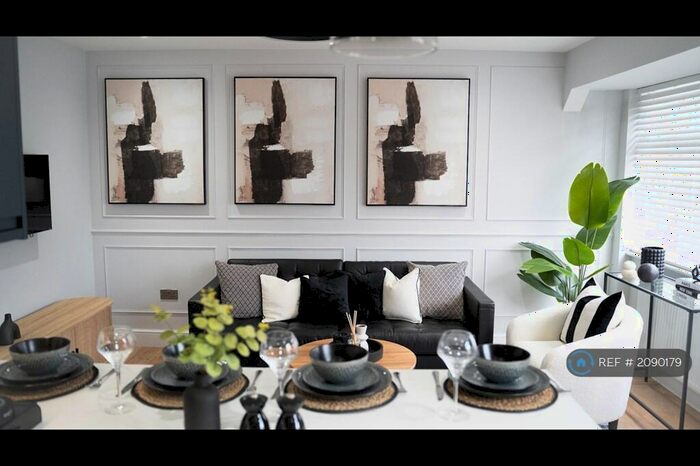 3 Bedroom Maisonette To Rent In Oakleigh Close, London, N20