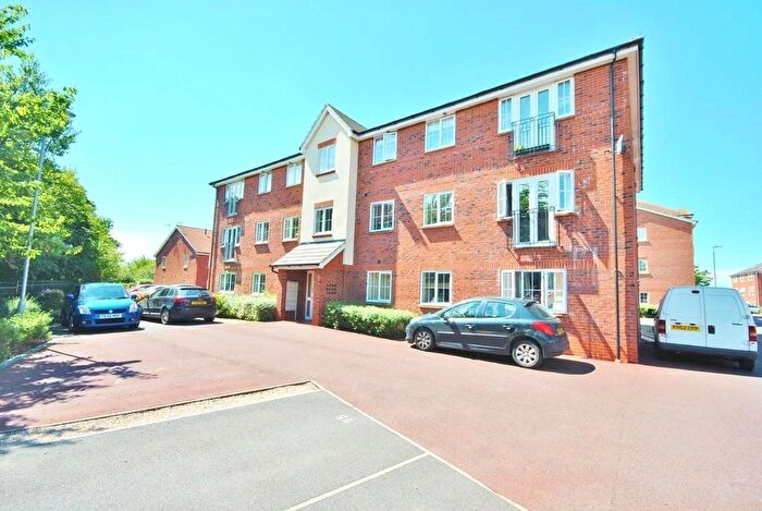 2 Bedroom Flat For Sale In Stavely Way, Gamston, Nottinghamshire, NG2