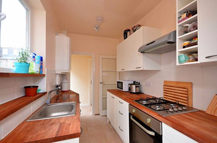 3 Bedroom Property To Rent In Tylecroft Road, Norbury, London, SW16