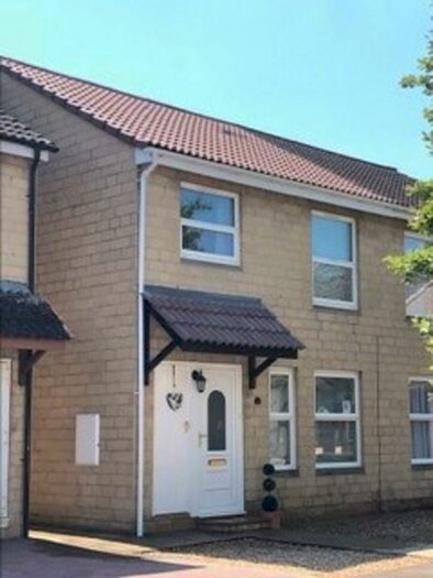 3 Bedroom Semi-Detached House To Rent In Rope Walk, Melksham, SN12