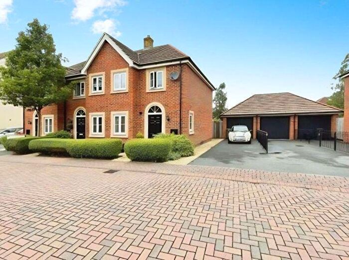 2 Bedroom Terraced House To Rent In Wheatcroft Way, Swindon, SN1
