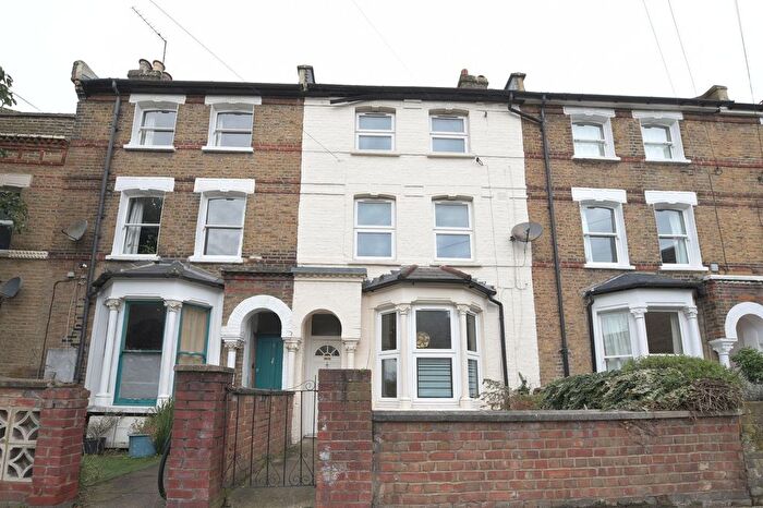 4 Bedroom Terraced House For Sale In Barnwell Road, London, SW2