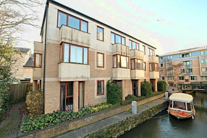 2 Bedroom Flat To Rent In Hertford College, Folly Bridge, Oxford, OX1