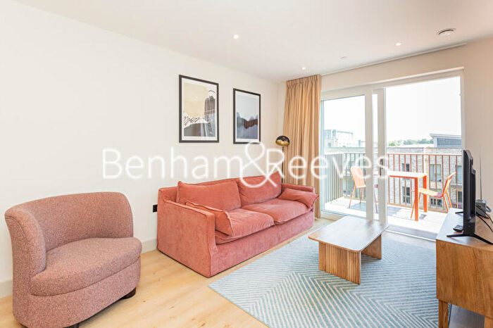 1 Bedroom Apartment To Rent In Draycote House, Caversham Road, NW9