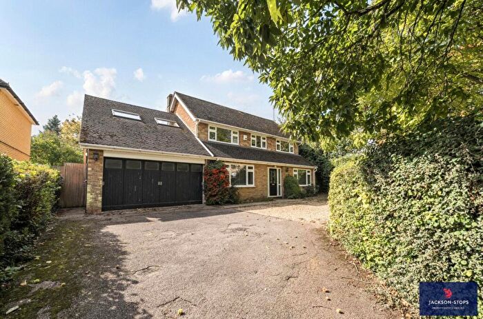 5 Bedroom Detached House For Sale In Park Road, Toddington, Dunstable, Bedfordshire, LU5