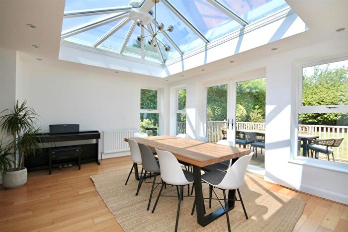 4 Bedroom Detached Bungalow To Rent In Keswick Road, Bookham, KT23
