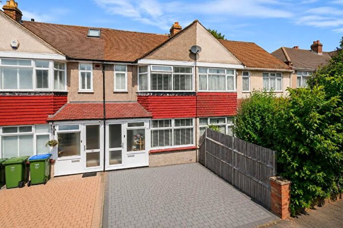 2 Bedroom Terraced House For Sale In Murchison Avenue, Bexley, DA5