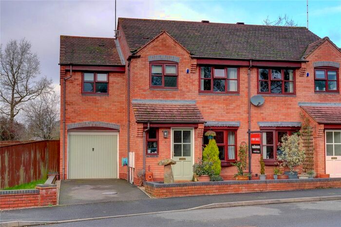 3 Bedroom End Of Terrace House For Sale In Hanbury Croft, Hanbury, Bromsgrove, Worcestershire, B60