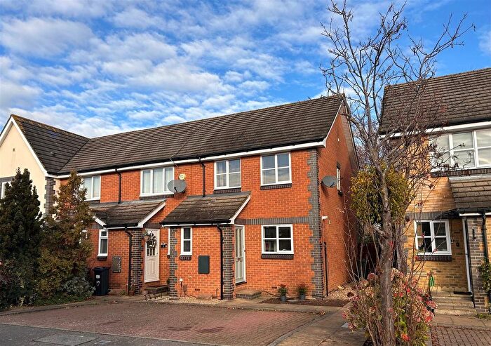 3 Bedroom Property To Rent In Percheron Close, Isleworth, TW7