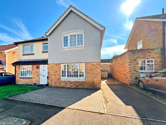 3 Bedroom Semi-Detached House For Sale In Wordsworth Gardens, Aylesham, Canterbury, Kent, CT3