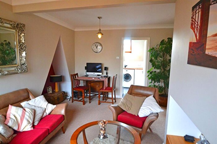 2 Bedroom Flat To Rent In Melville Road, Hove, East Sussex, BN3