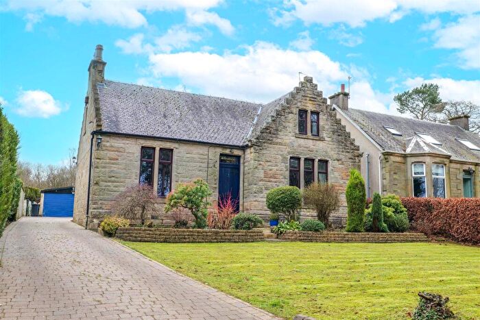 4 Bedroom Detached House For Sale In Station Road, Carluke, ML8