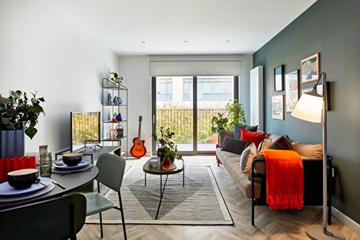 1 Bedroom Apartment To Rent In Rosewood, Box Makers Yard, BS2