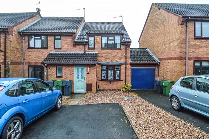 3 Bedroom Terraced House To Rent In Glebe Road, Alvechurch, Birmingham, B48