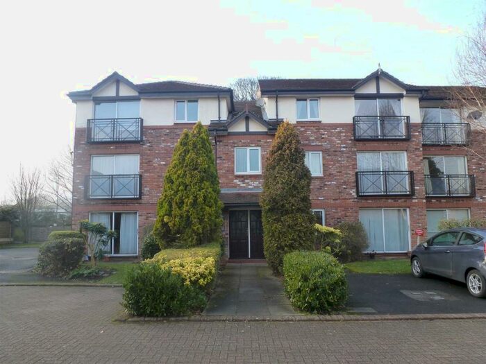 2 Bedroom Apartment To Rent In Home Farm Avenue, Macclesfield, SK10