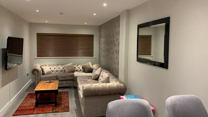 1 Bedroom Flat To Rent In Princess Street, Luton, LU1