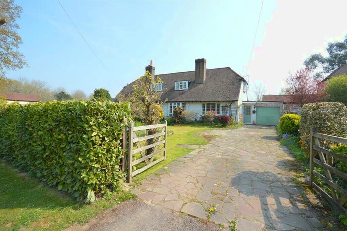 3 Bedroom Semi-Detached House For Sale In Mogador Road, Lower Kingswood, Tadworth, KT20