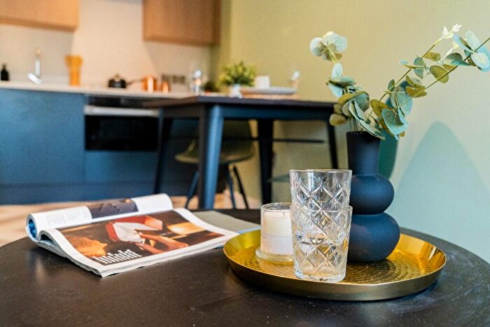 1 Bedroom Apartment To Rent In Duke Street, Manchester, Greater Manchester, M3