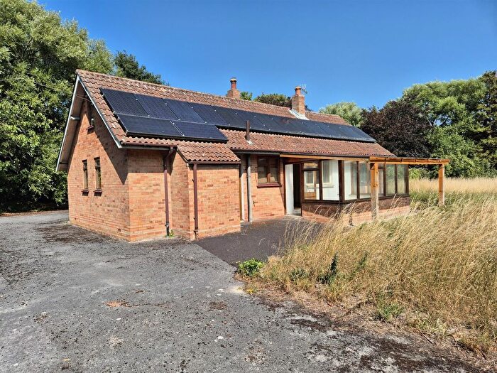 3 Bedroom Detached Bungalow For Sale In Church Road, West Huntspill, Highbridge, TA9