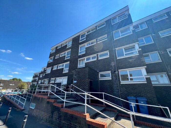 1 Bedroom Property To Rent In Shawbridge, Harlow, Essex, CM19