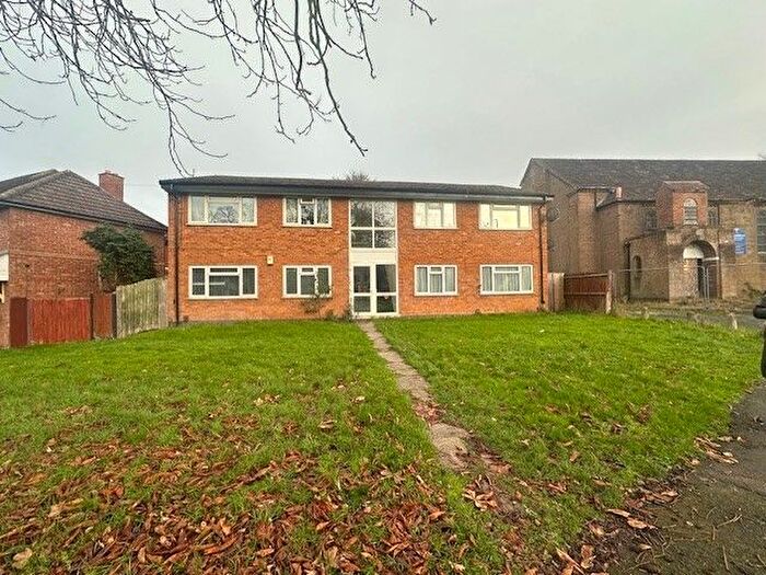 2 Bedroom Flat To Rent In Shenley Lane, Birmingham, B29