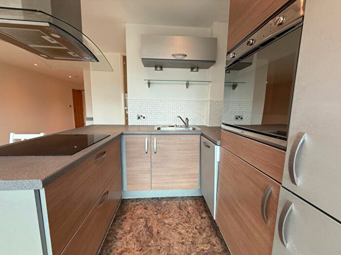 2 Bedroom Apartment To Rent In The Habitat, Nottingham City Centre, NG1