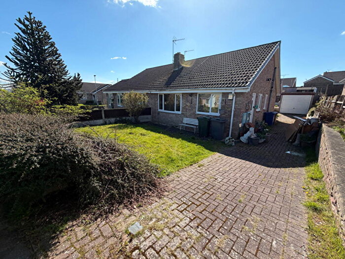 2 Bedroom Detached Bungalow For Sale In Crabtree Drive, Great Houghton, S72
