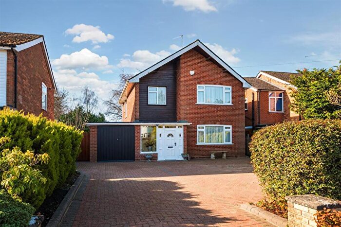 3 Bedroom Detached House For Sale In Byron Road, Stratford-Upon-Avon, CV37